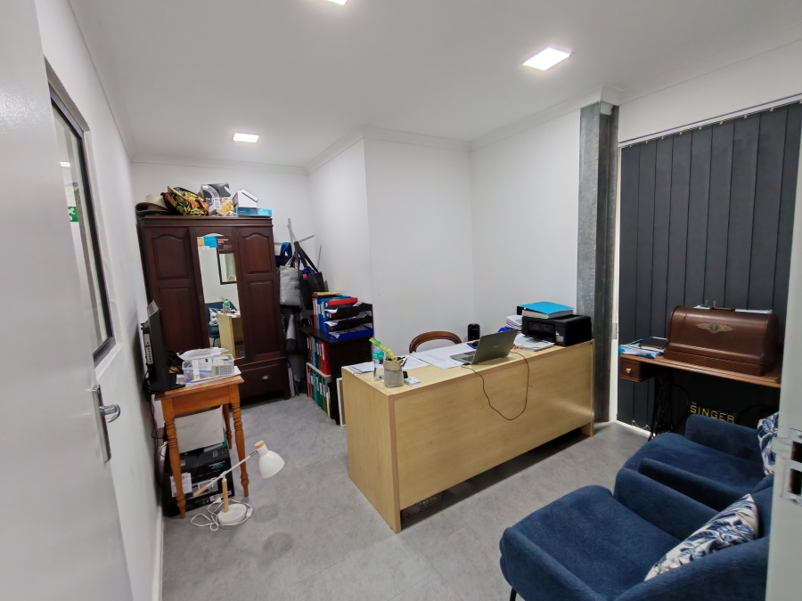 To Let Commercial Property for Rent in Firgrove Western Cape